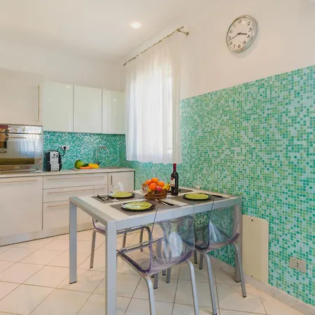 Daire Palestrina By Interhome