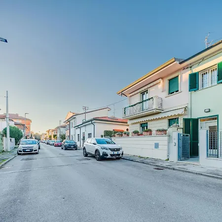 Palestrina By Interhome Viareggio